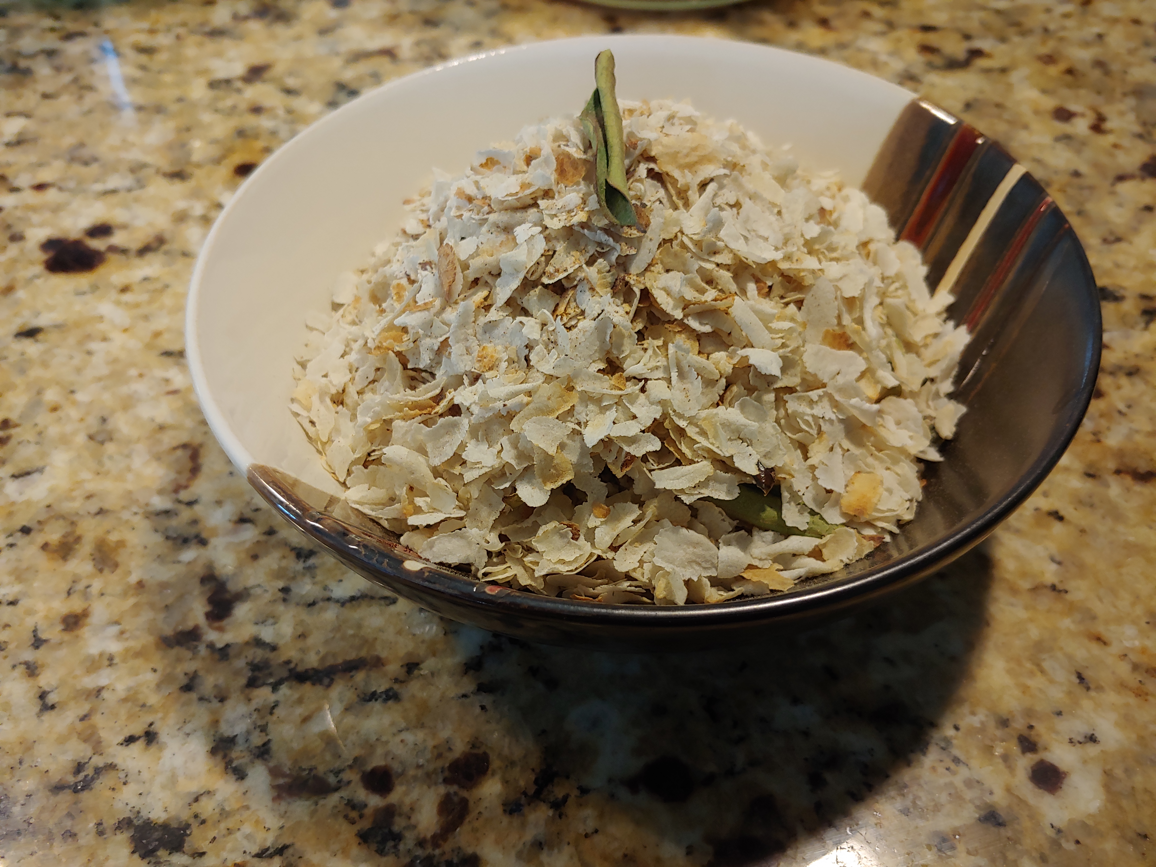 Healthy and Munching Oil free flattend rice(chire bhaja)….. | Tahiti's Blog